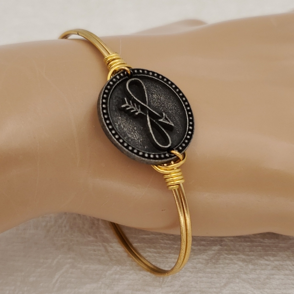 L + D Gold Tone Embrace the Journey Bangle